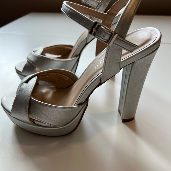 Criss Cross Silver Leather Platform Sandal - Picture 4 of 11